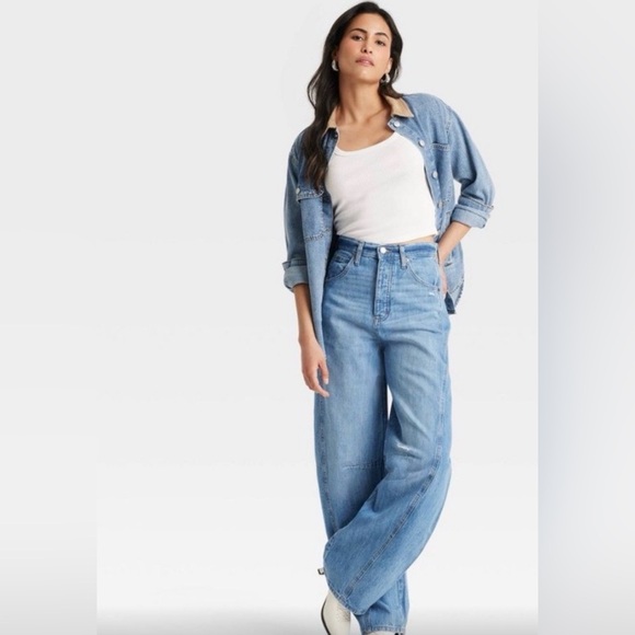 Universal Thread Denim - Universal Thread Highest Rise Boyfriend Jeans Barrel Button Fly Jeans size 6/8